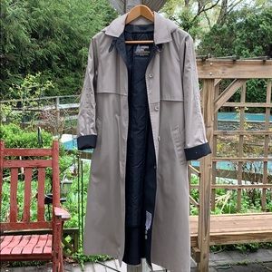 London Fog Lined  trench * 12 petite